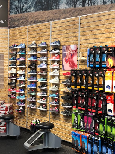 Running Store «Greater Boston Running Company - Hingham», reviews and photos, 94 Derby St #213, Hingham, MA 02043, USA