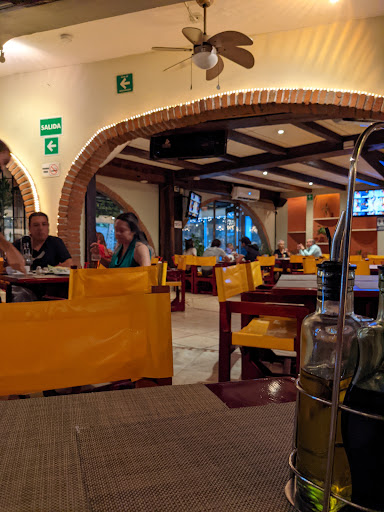 Rolandi's Restaurante Bar & Pizzeria
