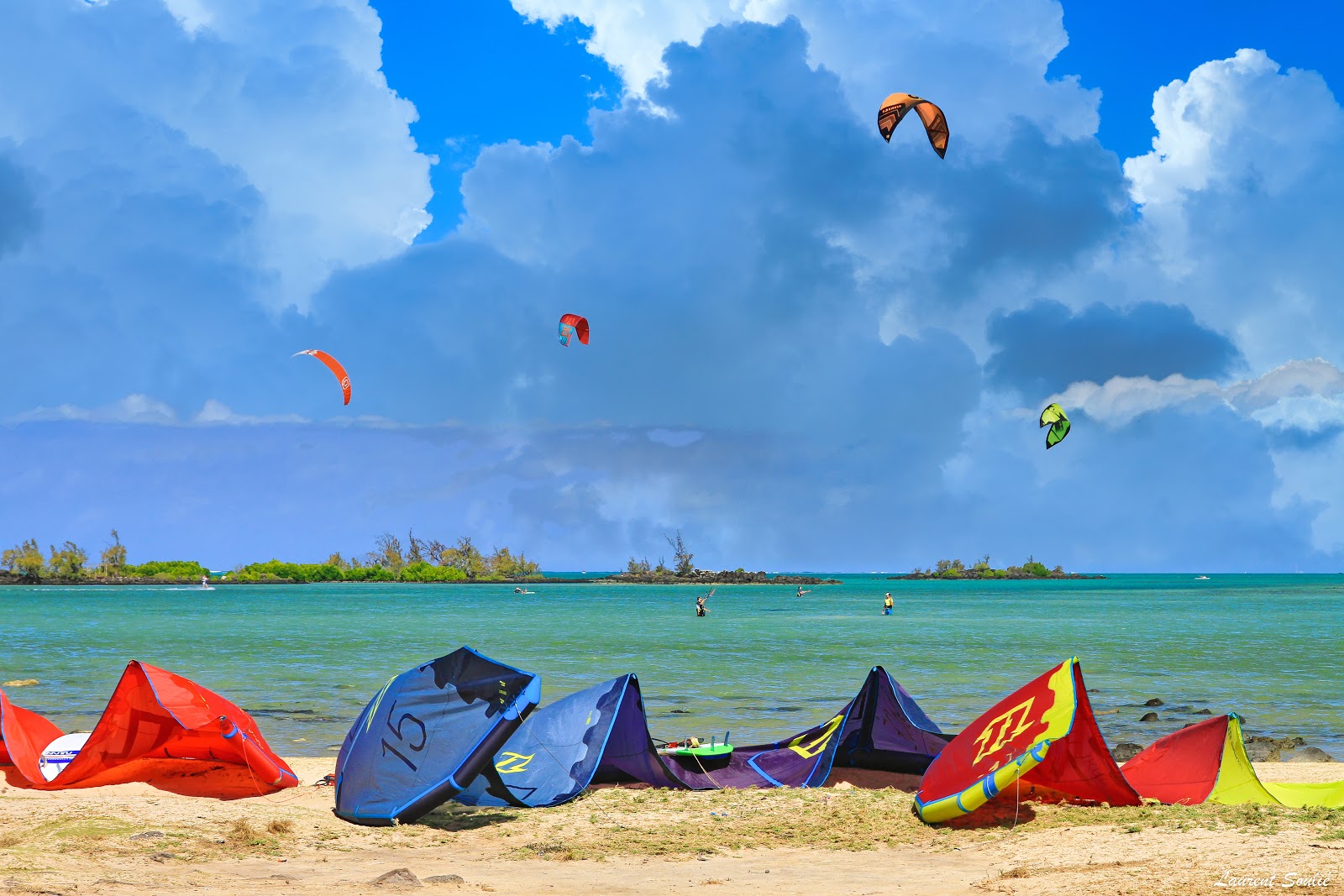 Foto di Anse La Raie Beach con molto pulito livello di pulizia