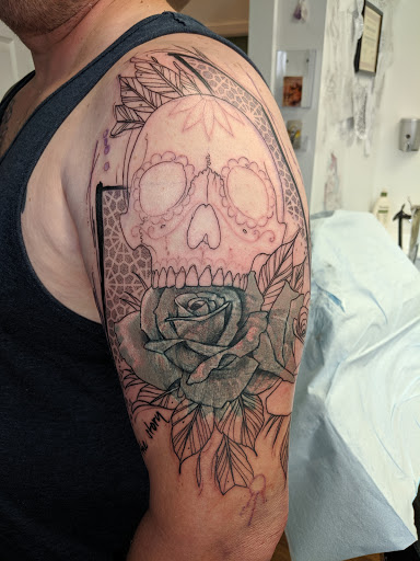 Tattoo Shop «North Main Tattoo Studio & Art Gallery», reviews and photos, 418 N Main St, Plymouth, MI 48170, USA