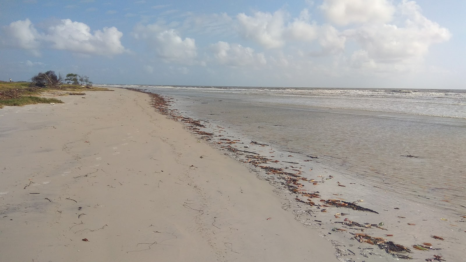 Foto van Praia da Romana met helder zand oppervlakte