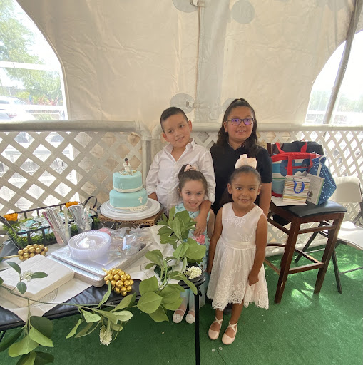 Restaurant «Red White and Brew», reviews and photos, 6740 E McDowell Rd #102, Mesa, AZ 85215, USA