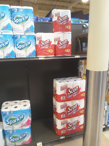 Grocery Store «Lowes Foods of Leland», reviews and photos, 1152 East Cutlar Crossing, Leland, NC 28451, USA