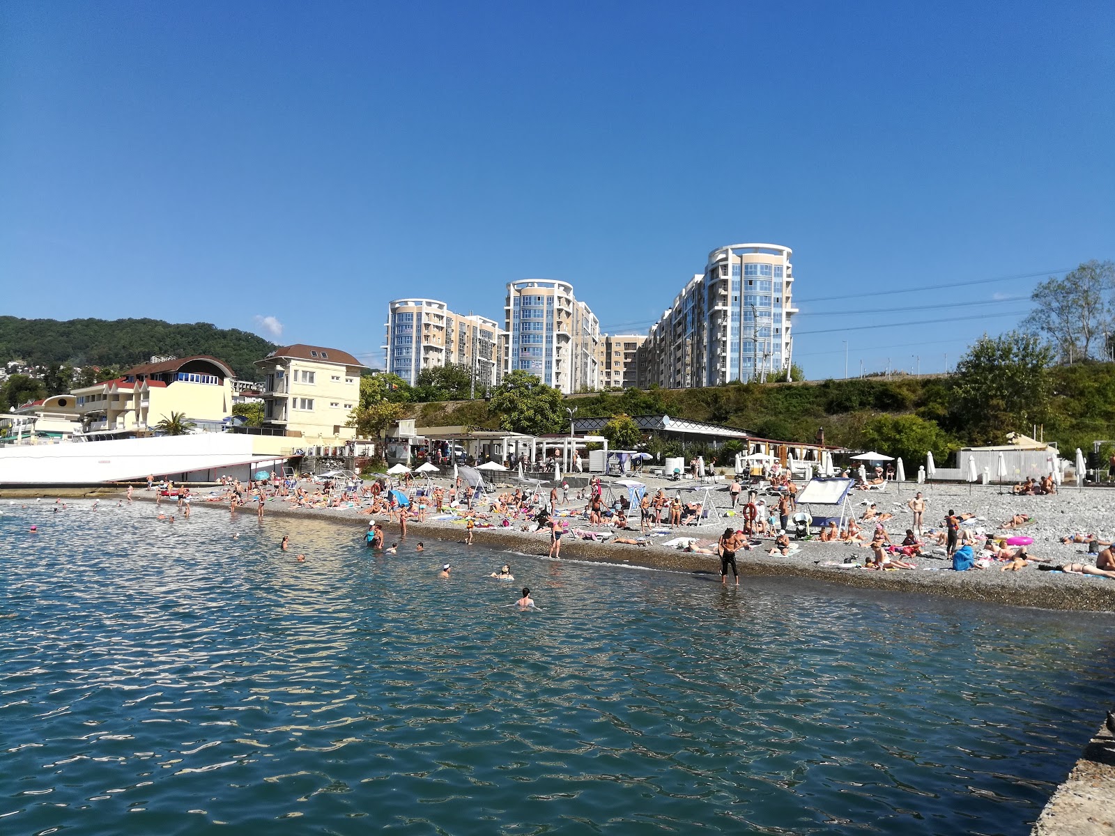 Fotografija Rusalochka beach z turkizna voda površino