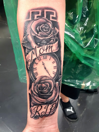 Explore big toe tattoos ideas, creative tattoo ideas in Olympia, available at Fleshworks Tattoo Studio