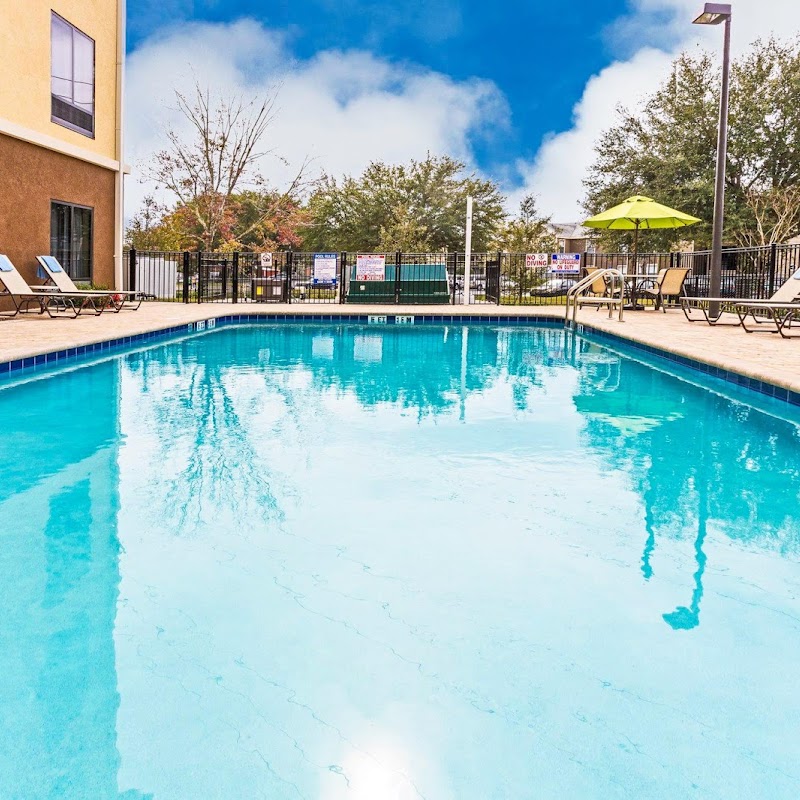 Holiday Inn Express & Suites Orlando East-Ucf Area, an IHG Hotel