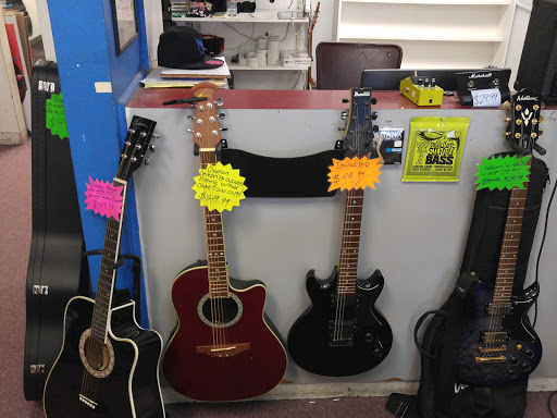 Music Store «Disc Replay», reviews and photos, 1418 Butterfield Rd, Downers Grove, IL 60515, USA