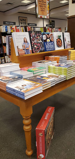 Book Store «Barnes & Noble Booksellers Ingram Festival», reviews and photos, 6065 NW Loop 410 #185, San Antonio, TX 78238, USA