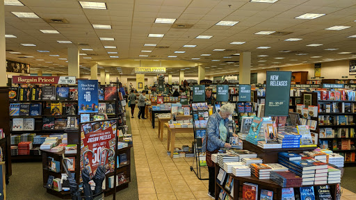 Book Store «Barnes & Noble», reviews and photos, 2415 N Monroe St, Tallahassee, FL 32303, USA