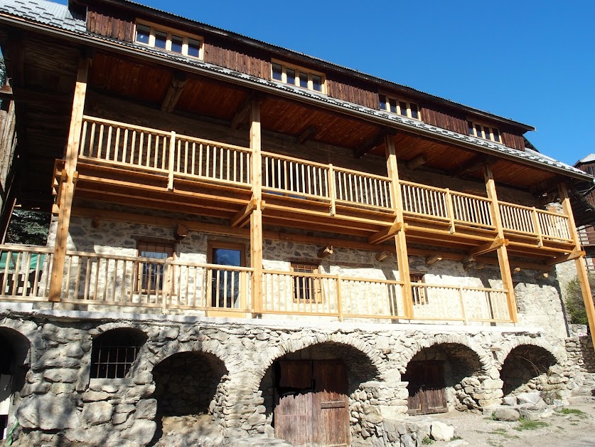 Maison d'altitude à Puy Aillaud à Vallouise-Pelvoux (Hautes-Alpes 05)