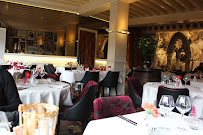 Atmosphère du Restaurant La Mère Poulard à Le Mont-Saint-Michel - n°17