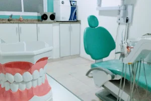 Consultorio Dental Dr. Gustavo Pieroni image