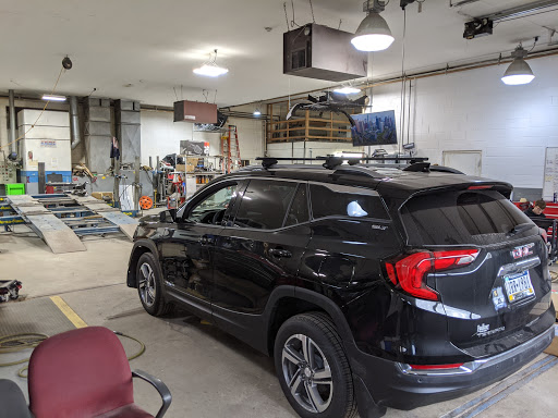 Auto Body Shop «Douglassville Auto Body & Sales», reviews and photos, 1501 Benjamin Franklin Hwy, Douglassville, PA 19518, USA