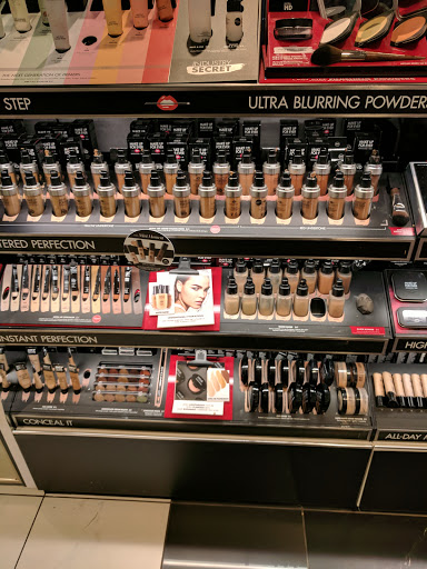 Cosmetics Store «SEPHORA», reviews and photos, 3200 N Sepulveda Blvd, Manhattan Beach, CA 90266, USA