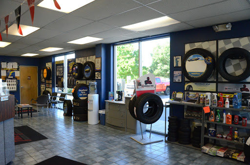 Tire Shop «R & T Tire Pros», reviews and photos, 17016 Clover Rd, Noblesville, IN 46060, USA