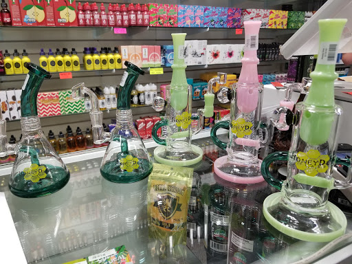 Tobacco Shop «Habits Vape & Smoke shop», reviews and photos, 8391 Folsom Blvd, Sacramento, CA 95826, USA