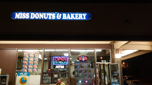 Donut Shop «Miss Donut & Bakery», reviews and photos, 1842 W 182nd St, Torrance, CA 90504, USA