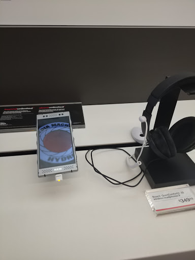 Cell Phone Store «Verizon», reviews and photos, 2730 US-34, Oswego, IL 60543, USA