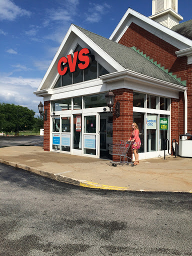 CVS, 10085 Darrow Rd, Twinsburg, OH 44087, USA, 