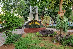 Taman Tirta Wangi (horse statue) image