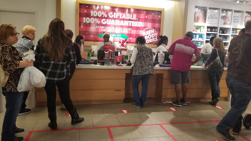 Beauty Supply Store «Bath & Body Works», reviews and photos, 2200 Tanger Blvd, Gonzales, LA 70737, USA