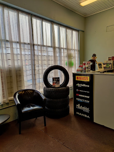Upper Hutt Tyre & Alignment - Tire shop