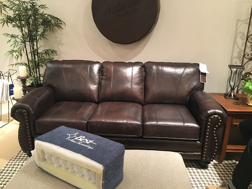 Furniture Store «Roberts Furniture & Mattress», reviews and photos, 3032 Richmond Rd, Williamsburg, VA 23185, USA