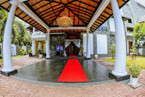 Dumindu Hotel & Banquet Hall image