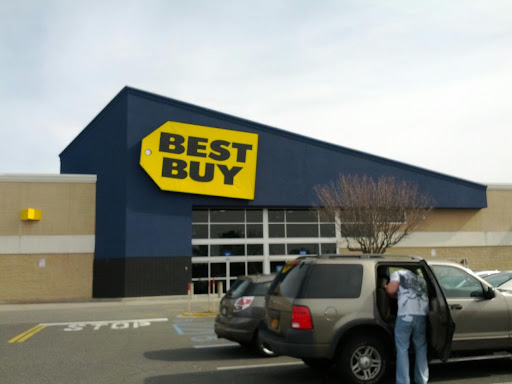 Electronics Store «Best Buy», reviews and photos, 499 Sunrise Hwy North Service Rd, Patchogue, NY 11772, USA