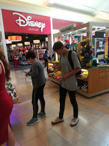 Toy Store «Disney Store», reviews and photos, 2701 Bergen Town Center, Paramus, NJ 07652, USA