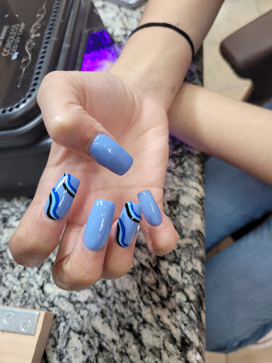 Shopping Mall «Pantops Shopping Center», reviews and photos, 250 Free Bridge Ln, Charlottesville, VA 22911, USA