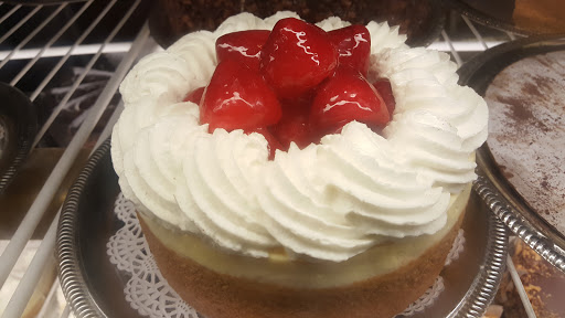 Restaurant «The Cheesecake Factory», reviews and photos, 1 Maple Ave, White Plains, NY 10601, USA