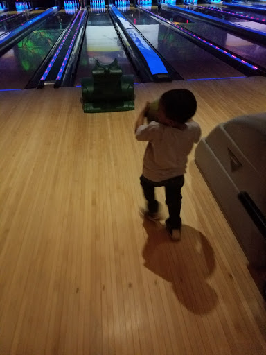 Bowling Alley «AMF College Park Lanes», reviews and photos, 9021 Baltimore Ave, College Park, MD 20740, USA