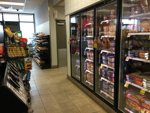 Convenience Store «Turkey Hill Minit Market», reviews and photos, 1221 S Rangeline Rd, Carmel, IN 46032, USA