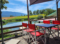 Atmosphère du Restaurant français Les tables de l’étang à Montagny-les-Lanches - n°4