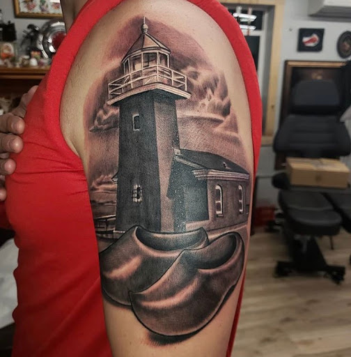 Tattoo Shop «Funhouse Tattoo», reviews and photos, 1453 Garnet Ave, San Diego, CA 92109, USA