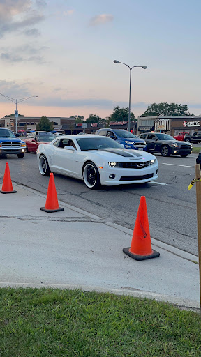 Mexican Restaurant «Chipotle Mexican Grill», reviews and photos, 32824 Woodward Ave, Royal Oak, MI 48068, USA