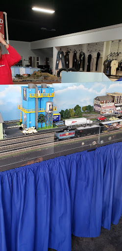 Car Repair and Maintenance «McGinley Dodge Chrysler Jeep RAM Kawasaki», reviews and photos, 7 Shamrock Boulevard, Highland, IL 62249, USA