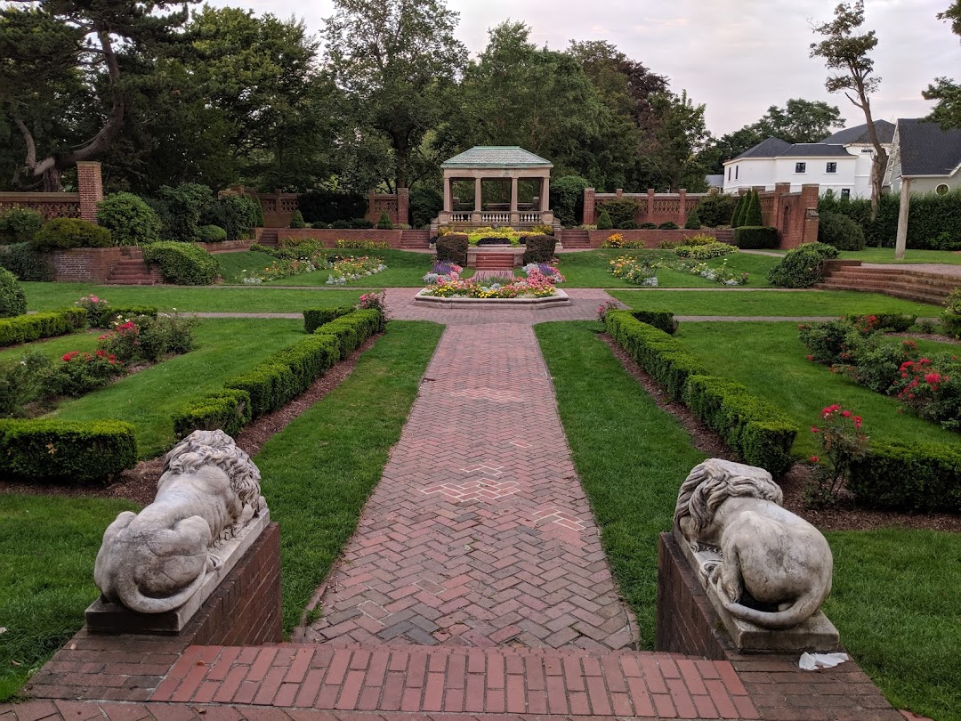 Lynch Park Rose Garden