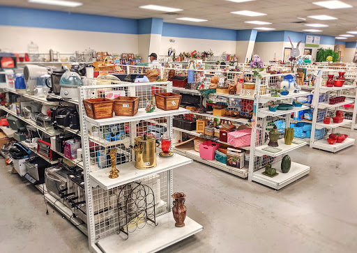 Thrift Store «Goodwill Industries of New Mexico - Coors at Paseo», reviews and photos