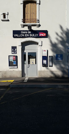 Gare de Vallon-en-Sully Rue Jean Jaurès, 03190 Vallon-en-Sully, France