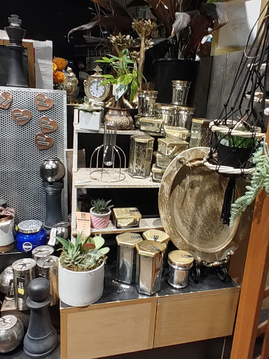 Grocery Store «Harmons Grocery», reviews and photos, 200 Station Pkwy, Farmington, UT 84025, USA