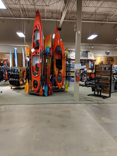 Camping Store «REI», reviews and photos, 5375 S Wadsworth Blvd, Lakewood, CO 80123, USA