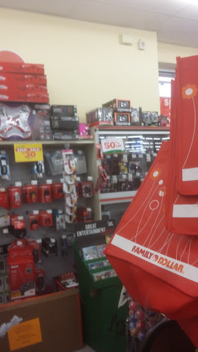 Dollar Store «FAMILY DOLLAR», reviews and photos, 233 W Lucas St, Florence, SC 29501, USA