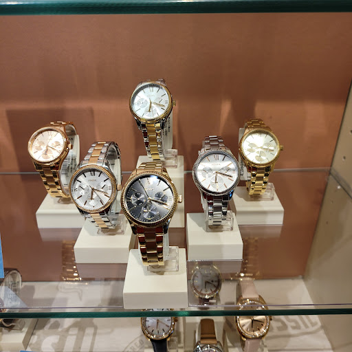 Watch Store «Fossil Outlet Store», reviews and photos, 18521 Outlet Blvd #725, Chesterfield, MO 63005, USA
