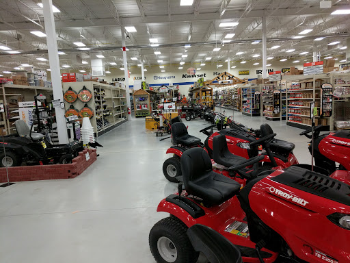 Department Store «Mills Fleet Farm», reviews and photos, 1935 Levi Griffin Rd, Carver, MN 55315, USA