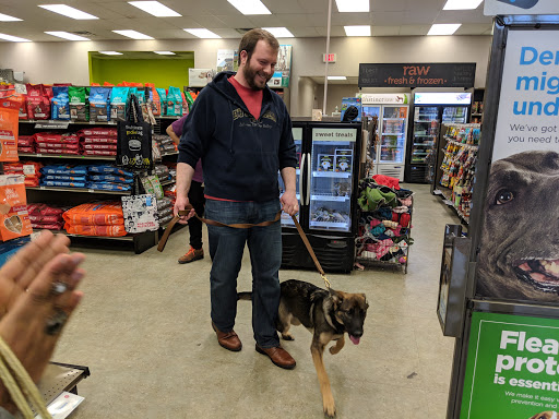 Pet Supply Store «Unleashed by Petco», reviews and photos, 520 S 23rd St, Philadelphia, PA 19146, USA