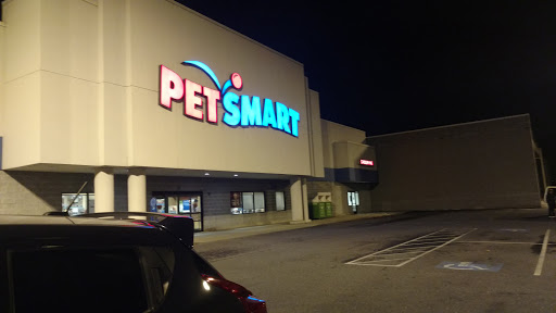 Pet Supply Store «PetSmart», reviews and photos, 4200 Derry St, Harrisburg, PA 17111, USA