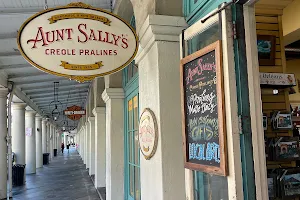 Aunt Sally's Pralines image