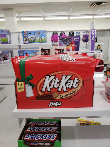 Discount Store «Big Lots», reviews and photos, 8563 Watson Rd, Webster Groves, MO 63119, USA